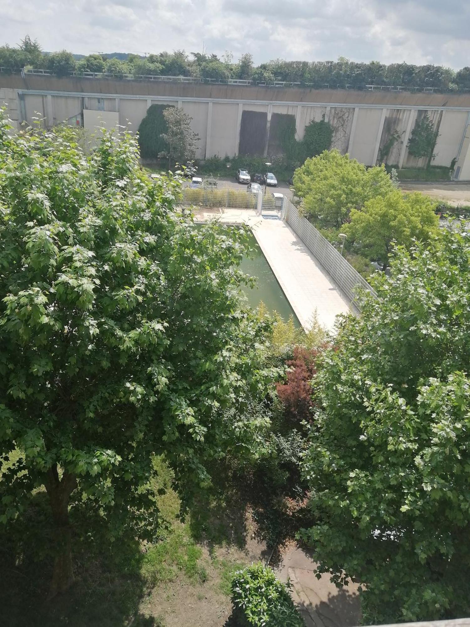 Отель Parc St Cyr Avec Piscine Exterieure Fontenay-le-Fleury Экстерьер фото